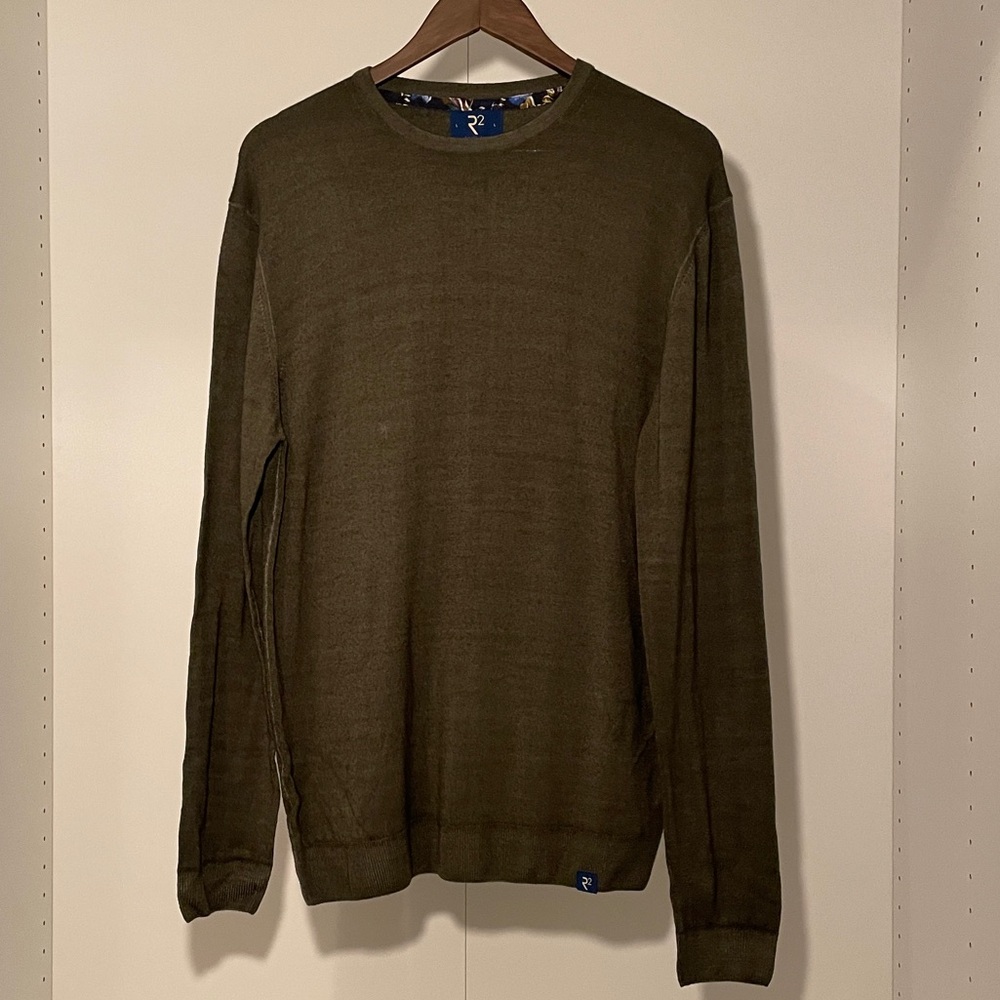 R2 Virgin wool crewneck sweater
